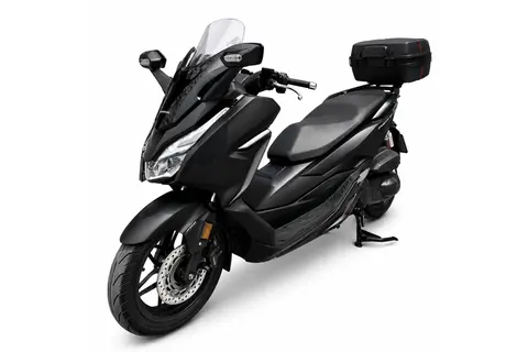 Honda Forza 300