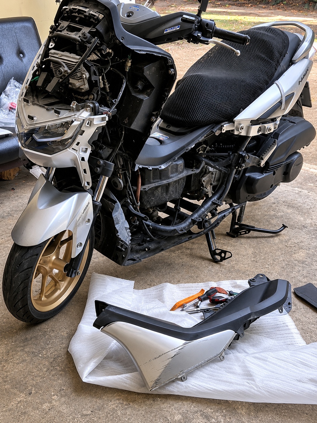 Scooter diagnostics after fall Phuket